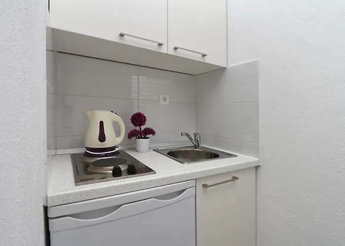 Turic Μακάρσκα